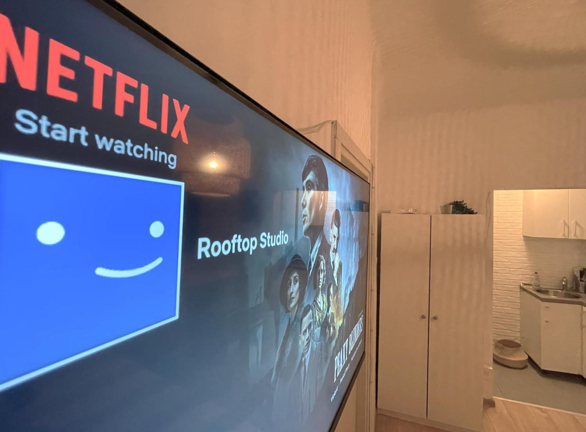 Rooftop Studio In The Heart Of Bucharest W Netflix Exteriér fotografie